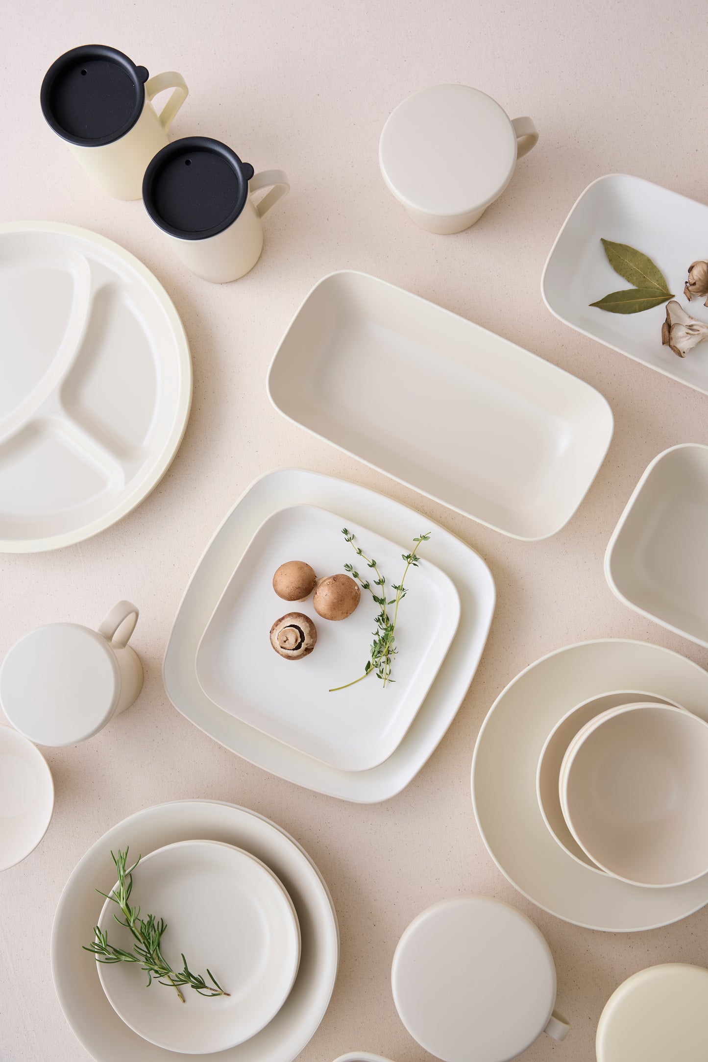Calm Dish フタ付マグ